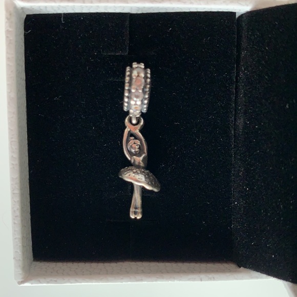 Pandora charm - Picture 2 of 2